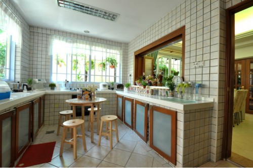 Kitchen/ Breakfast area